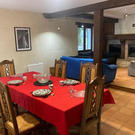 Chez Mike Bed & Breakfast *